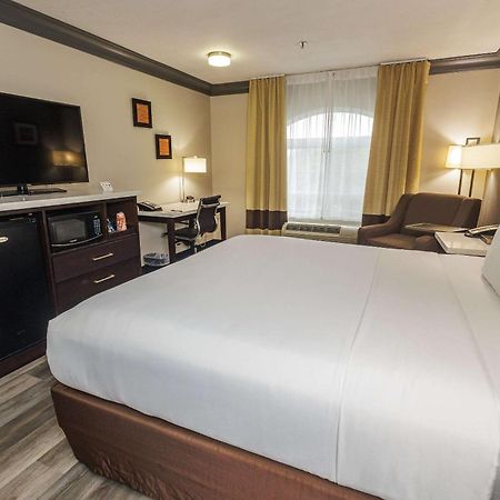 Comfort Inn & Suites Near Universal - N Hollywood - Burbank Los Angeles Esterno foto