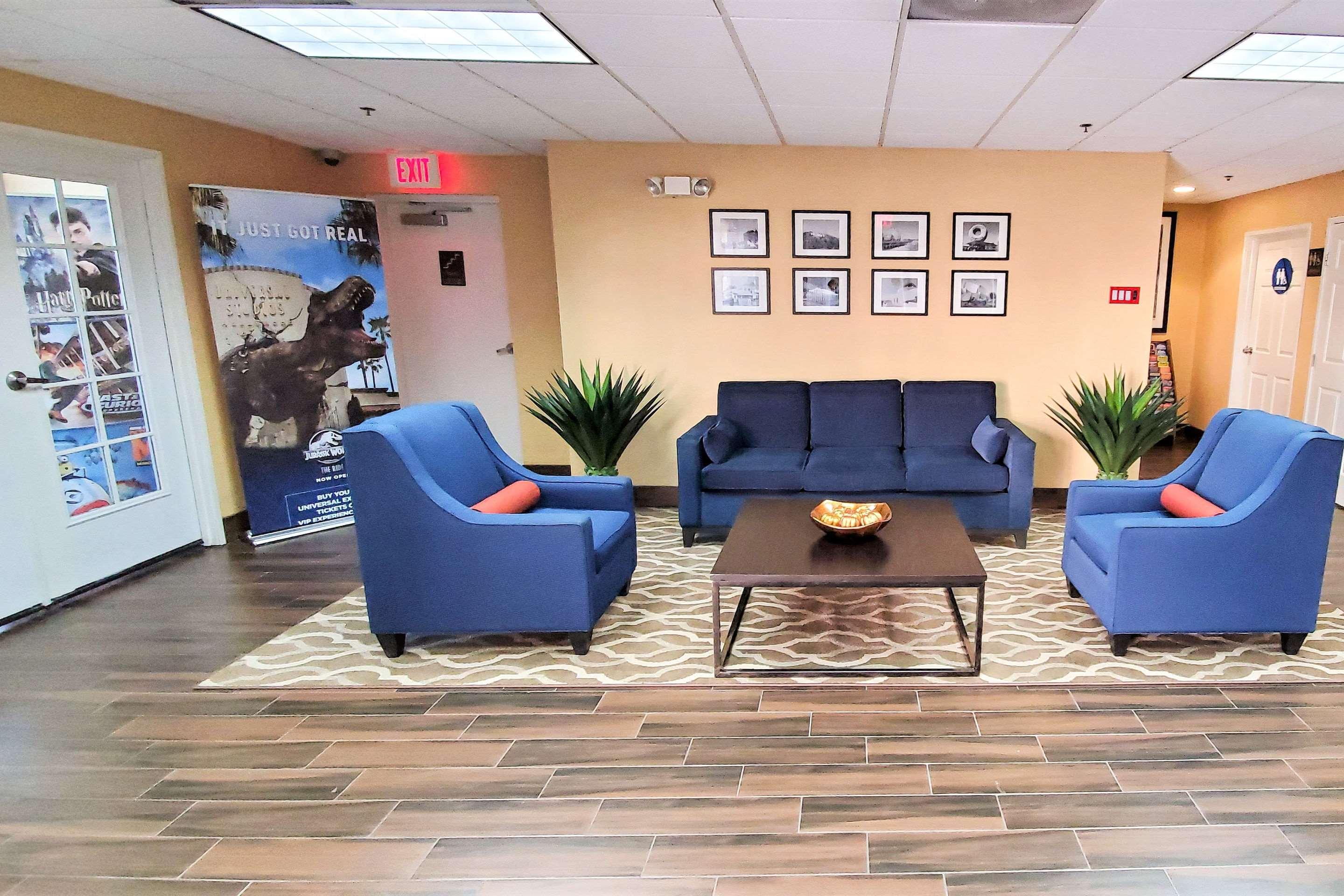 Comfort Inn & Suites Near Universal - N Hollywood - Burbank Los Angeles Esterno foto