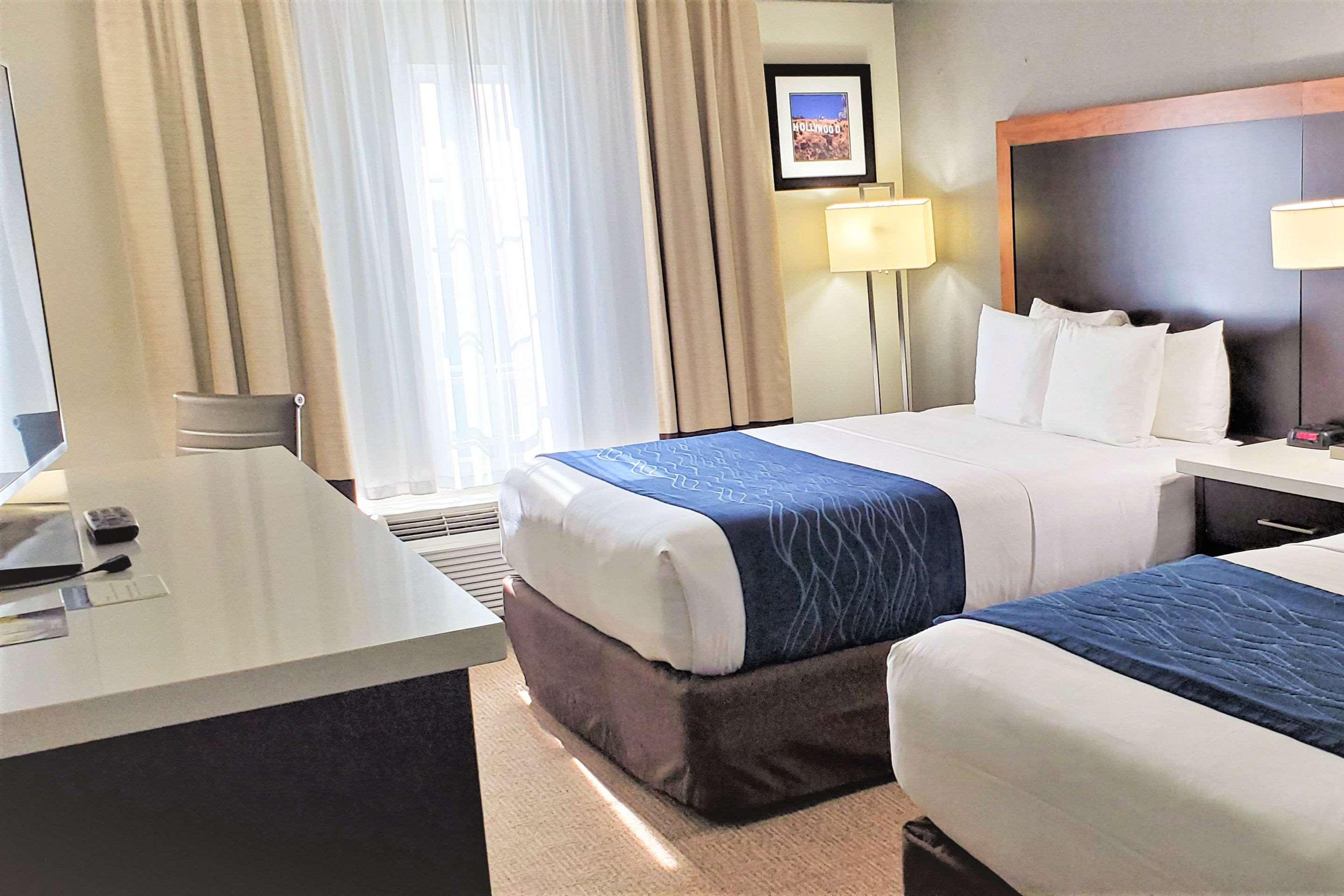 Comfort Inn & Suites Near Universal - N Hollywood - Burbank Los Angeles Esterno foto