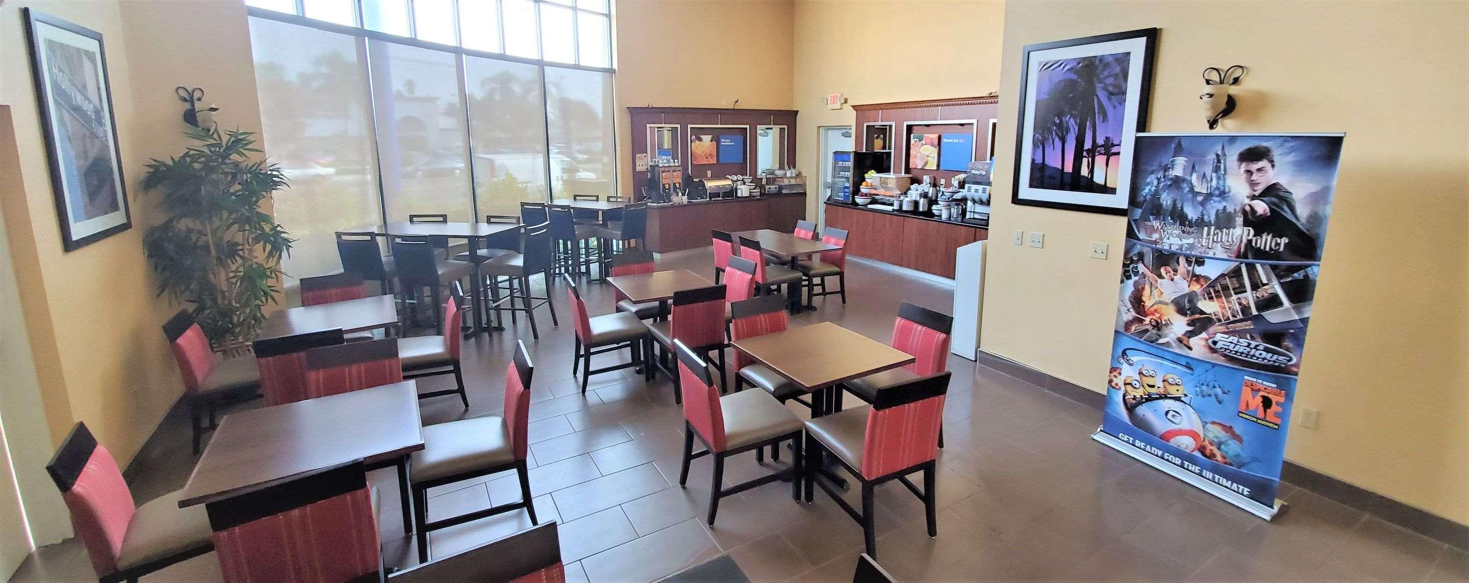 Comfort Inn & Suites Near Universal - N Hollywood - Burbank Los Angeles Esterno foto
