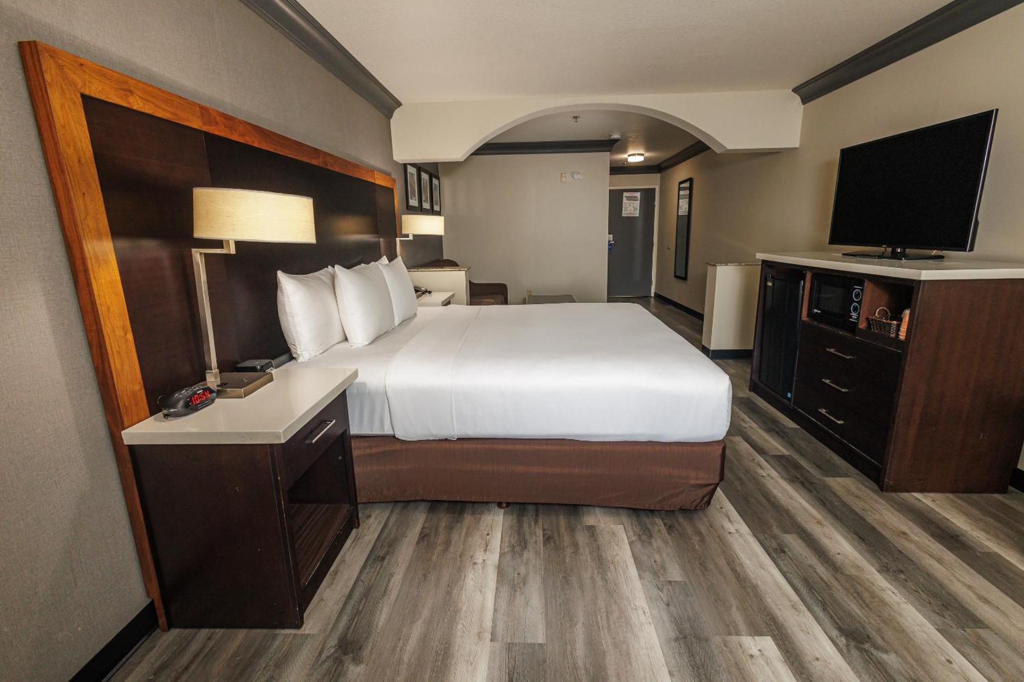 Comfort Inn & Suites Near Universal - N Hollywood - Burbank Los Angeles Esterno foto